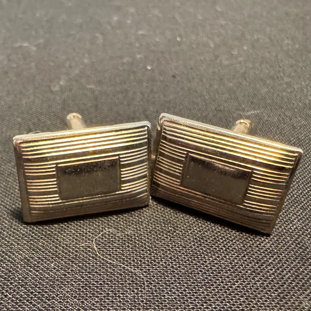 Vintage Gold Tone Cufflinks Grooved Design